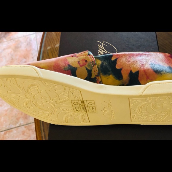 Patricia Nash Flats - Picture 3 of 5